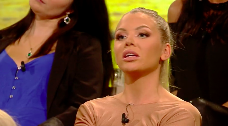 Tjejerna avslöjar allt är programmet där tjejerna i Bachelor avslöjar alla hemligheter från programmet.  Tjejerna avslöjar allt är programmet där tjejerna i Bachelor avslöjar alla hemligheter från programmet.